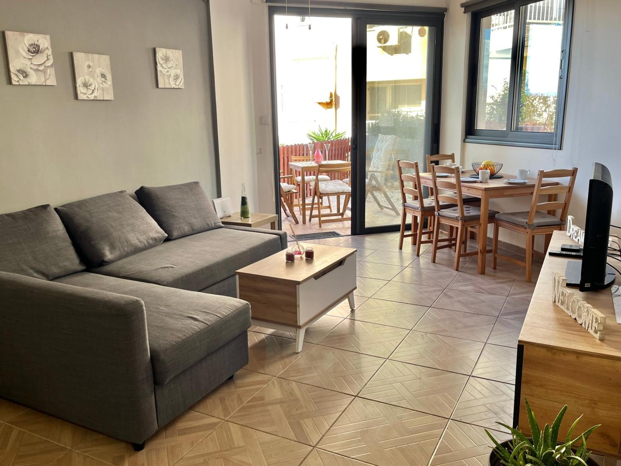 Diamond Complex Apartment Paphos Bagian luar foto