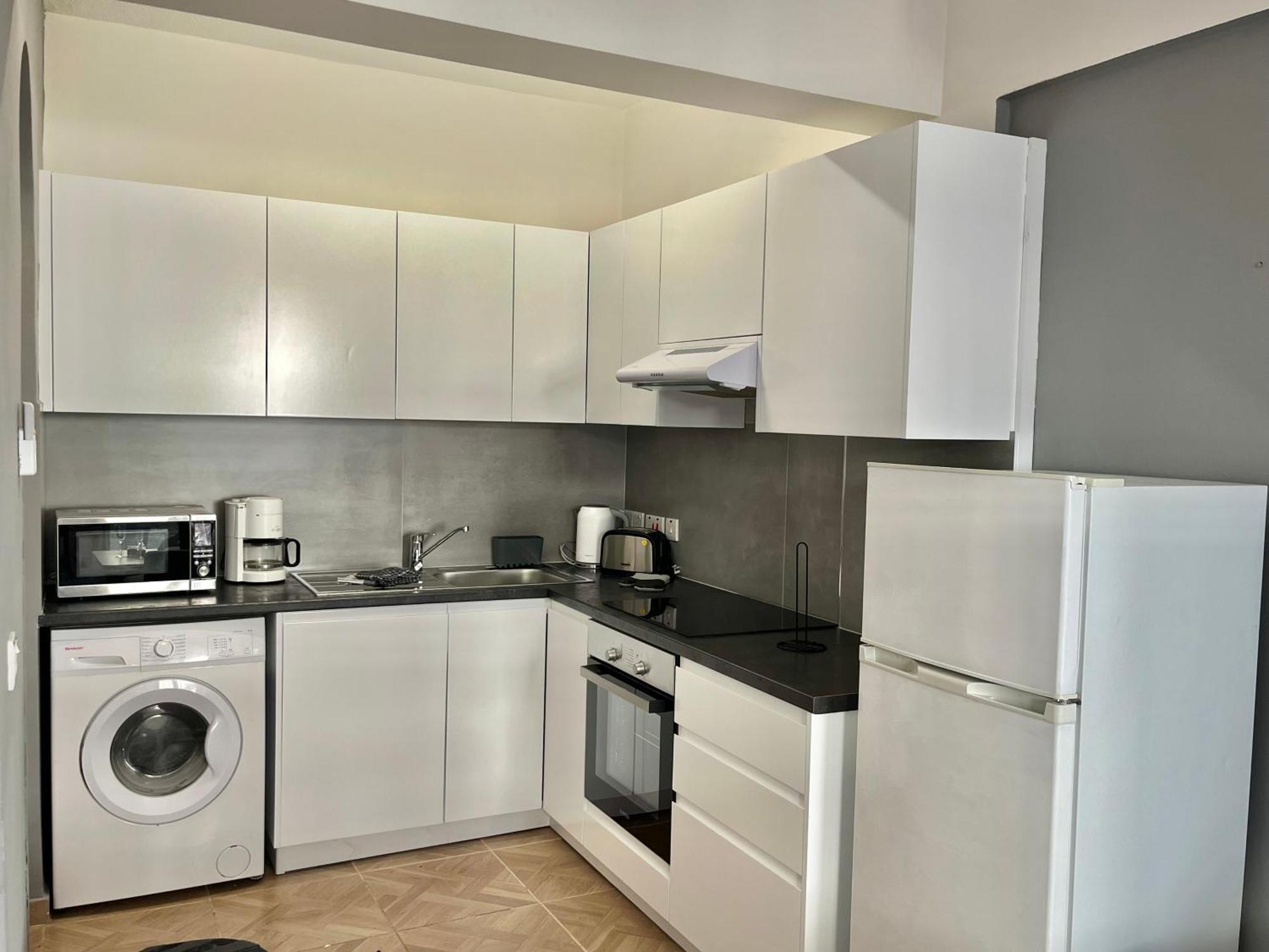 Diamond Complex Apartment Paphos Bagian luar foto