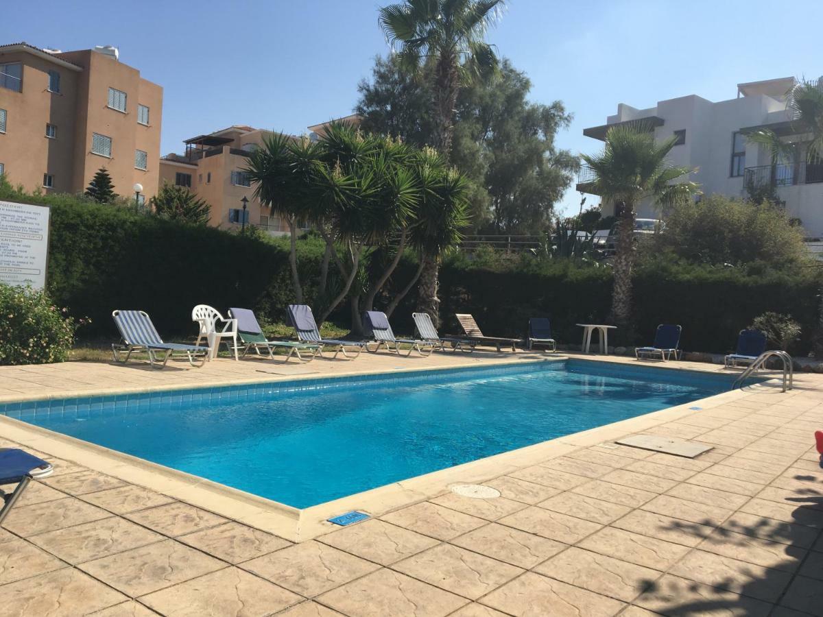 Diamond Complex Apartment Paphos Bagian luar foto