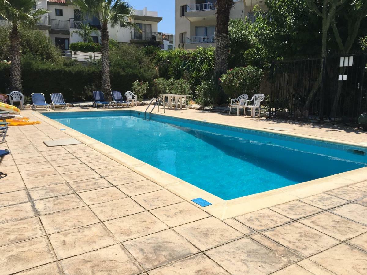 Diamond Complex Apartment Paphos Bagian luar foto