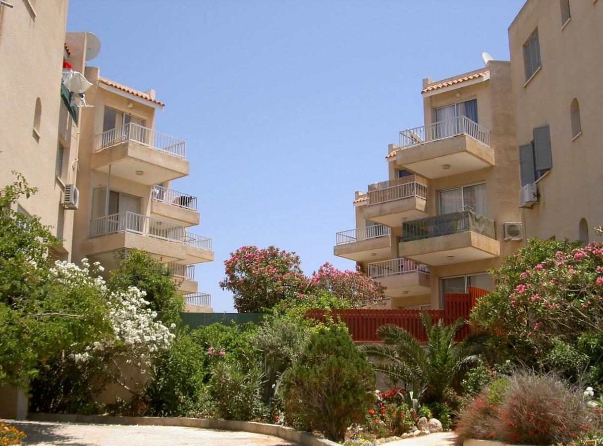 Diamond Complex Apartment Paphos Bagian luar foto